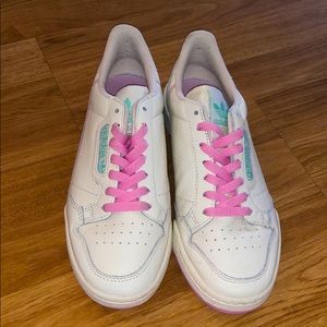 Adidas Continental 80s in Women’s Size 8.5